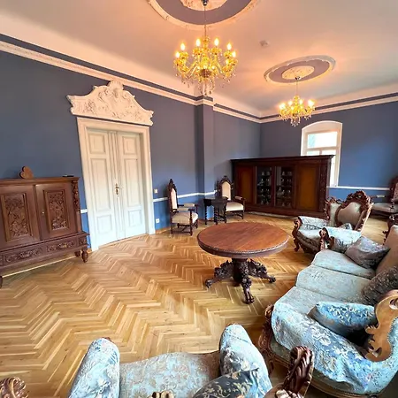 90qm Luxus Im Schloss Cotta Apartment Dohma