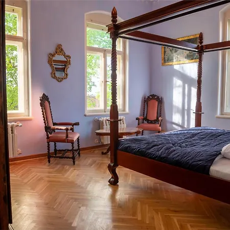 90qm Luxus Im Schloss Cotta Apartment
