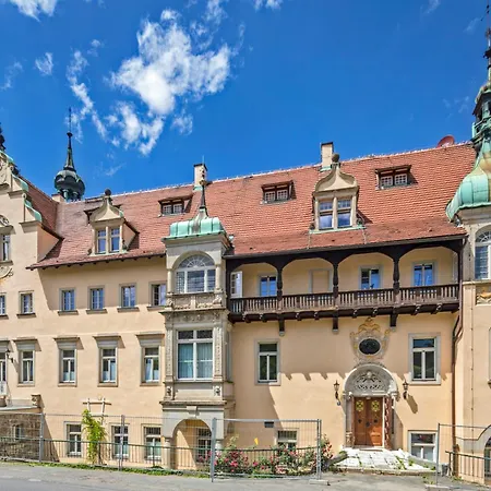 90qm Luxus Im Schloss Cotta *