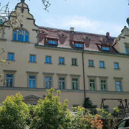 90qm Luxus Im Schloss Cotta