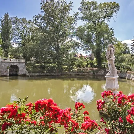 90qm Luxus Im Schloss Cotta