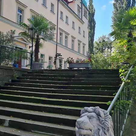 Apartment 90qm Luxus Im Schloss Cotta Dohma