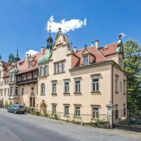 90qm Luxus Im Schloss Cotta
