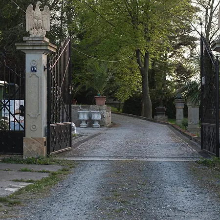 90qm Luxus Im Schloss Cotta Dohma